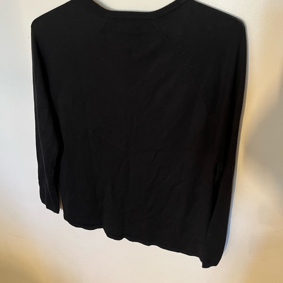 a.n.a.A NEW APPROACH size medium black sweater with sequined decor on fr… - Picture 5 of 9